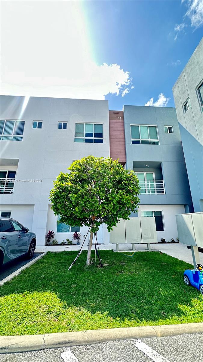 2535 NE 193rd St 3202, Miami, Florida 33180, 2 Bedrooms Bedrooms, ,2 BathroomsBathrooms,Residentiallease,For Rent,2535 NE 193rd St 3202,A11567022
