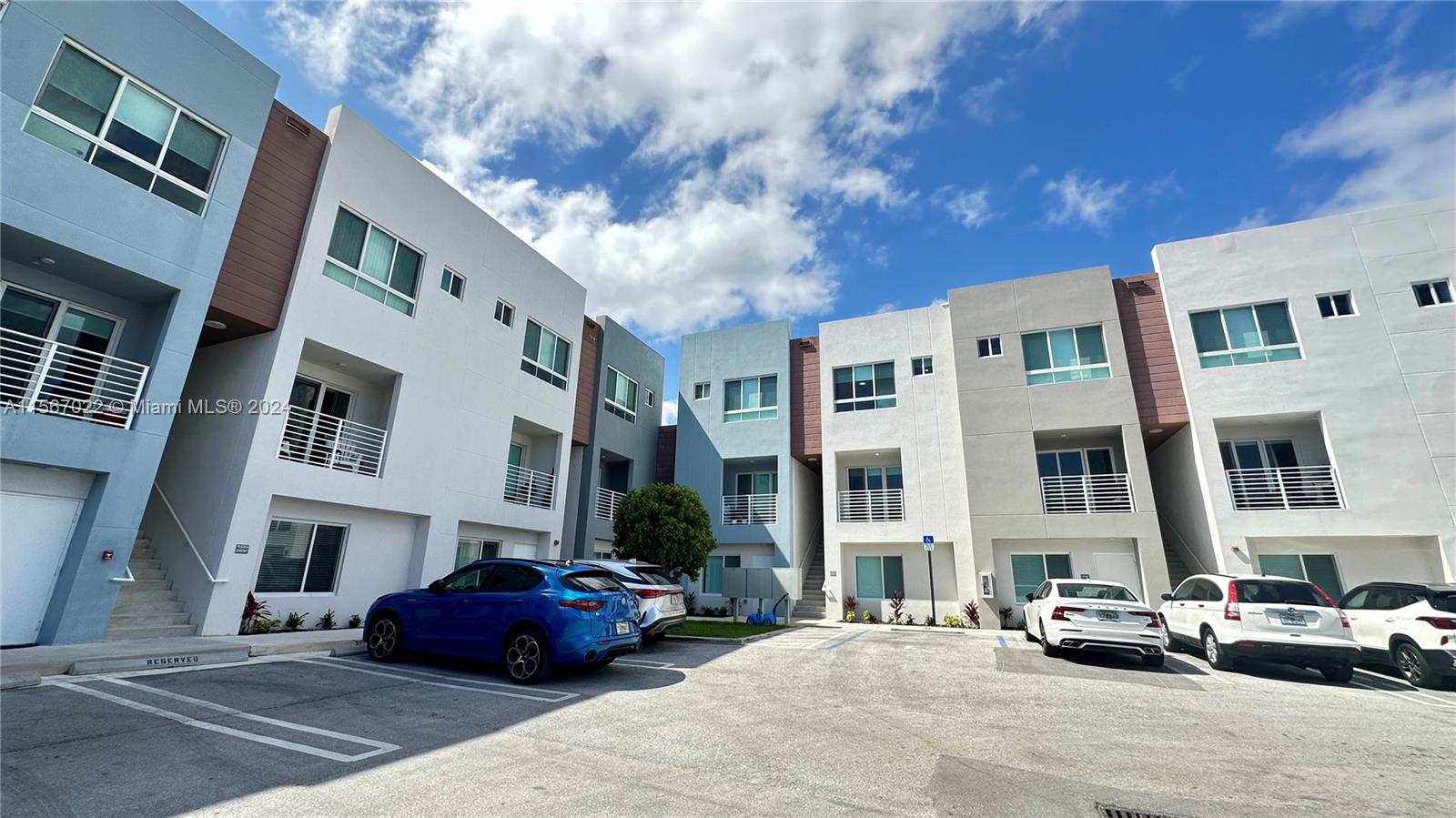2535 NE 193rd St 3202, Miami, Florida 33180, 2 Bedrooms Bedrooms, ,2 BathroomsBathrooms,Residentiallease,For Rent,2535 NE 193rd St 3202,A11567022