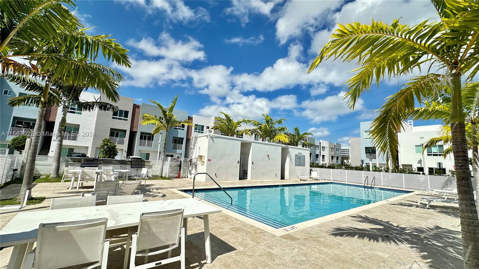 2535 NE 193rd St 3202, Miami, Florida 33180, 2 Bedrooms Bedrooms, ,2 BathroomsBathrooms,Residentiallease,For Rent,2535 NE 193rd St 3202,A11567022