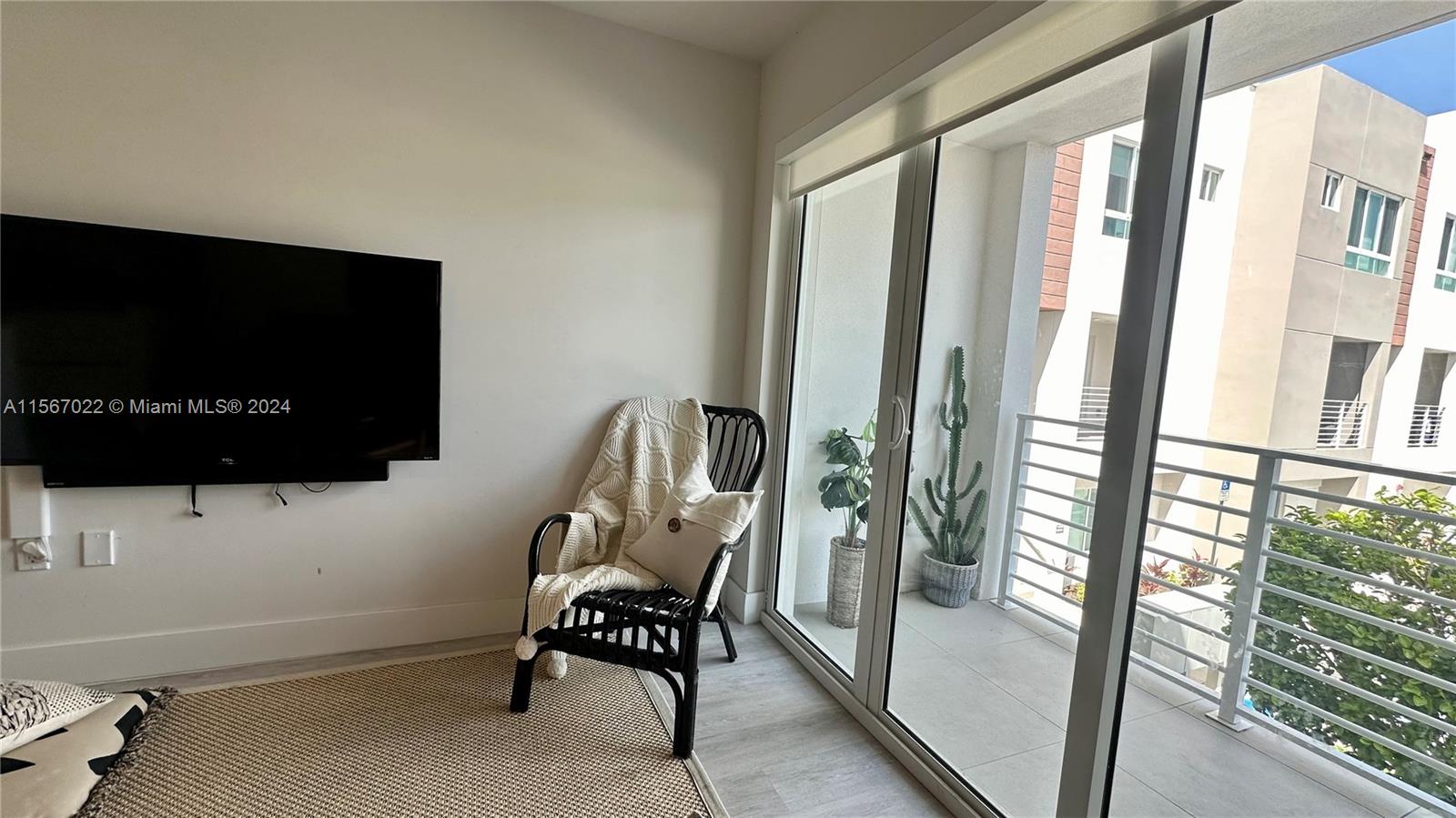 2535 NE 193rd St 3202, Miami, Florida 33180, 2 Bedrooms Bedrooms, ,2 BathroomsBathrooms,Residentiallease,For Rent,2535 NE 193rd St 3202,A11567022