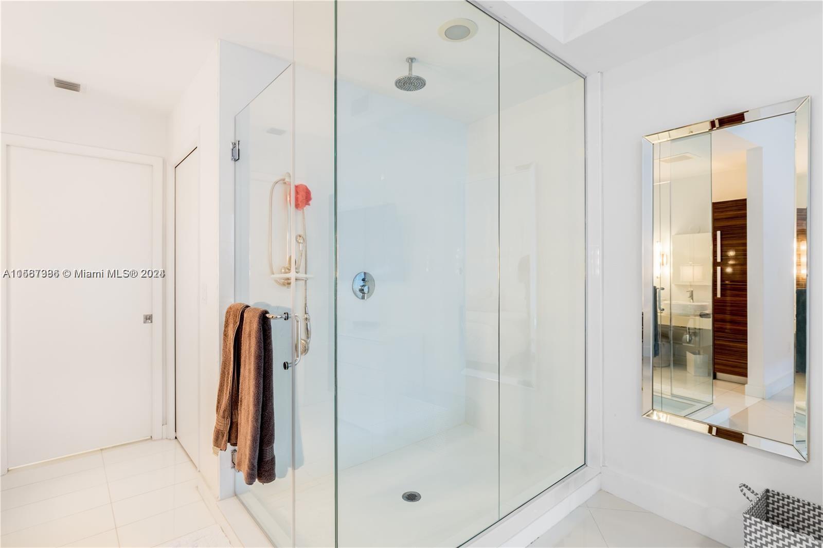 2020 N Bayshore Dr 2405, Miami, Florida 33137, 2 Bedrooms Bedrooms, ,2 BathroomsBathrooms,Residential,For Sale,2020 N Bayshore Dr 2405,A11567386