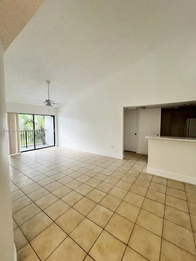 7200 NW 179th St 303, Hialeah, Florida 33015, 2 Bedrooms Bedrooms, ,2 BathroomsBathrooms,Residentiallease,For Rent,7200 NW 179th St 303,A11567390