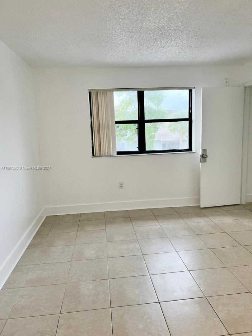 7200 NW 179th St 303, Hialeah, Florida 33015, 2 Bedrooms Bedrooms, ,2 BathroomsBathrooms,Residentiallease,For Rent,7200 NW 179th St 303,A11567390