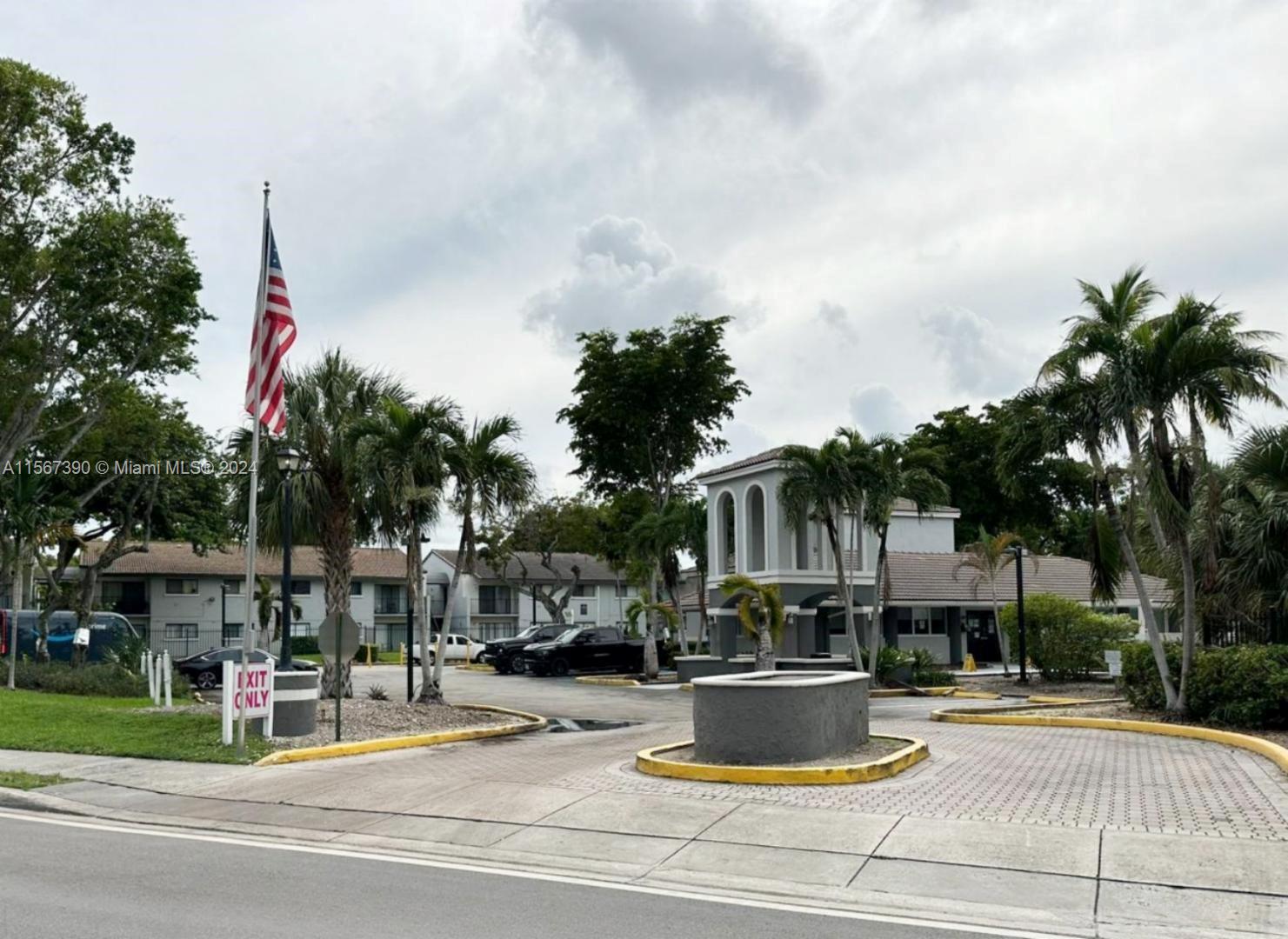 7200 NW 179th St 303, Hialeah, Florida 33015, 2 Bedrooms Bedrooms, ,2 BathroomsBathrooms,Residentiallease,For Rent,7200 NW 179th St 303,A11567390