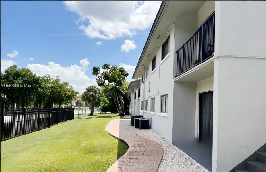 7200 NW 179th St 303, Hialeah, Florida 33015, 2 Bedrooms Bedrooms, ,2 BathroomsBathrooms,Residentiallease,For Rent,7200 NW 179th St 303,A11567390