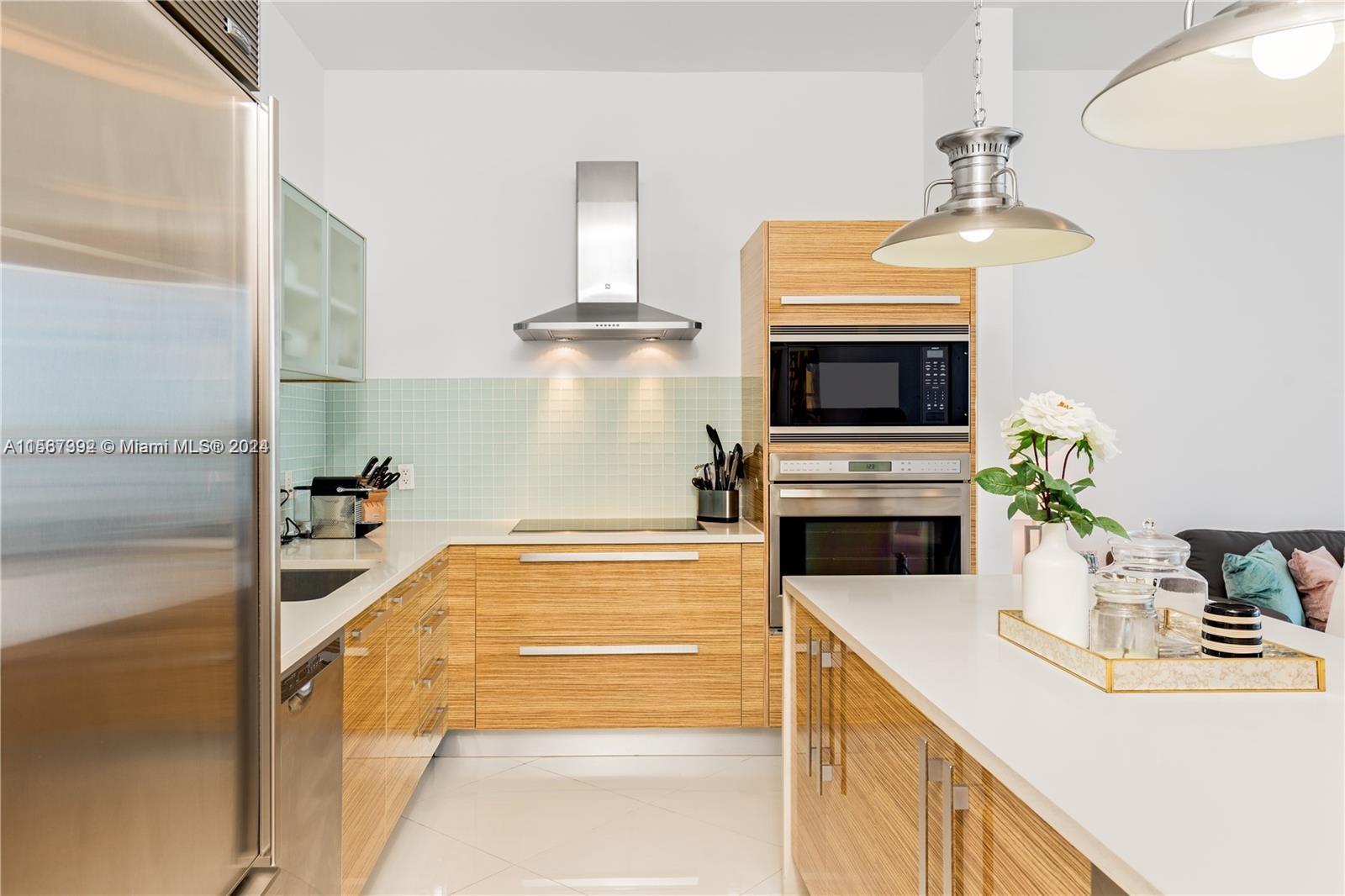 2020 N Bayshore Dr 2405, Miami, Florida 33137, 2 Bedrooms Bedrooms, ,2 BathroomsBathrooms,Residentiallease,For Rent,2020 N Bayshore Dr 2405,A11567392