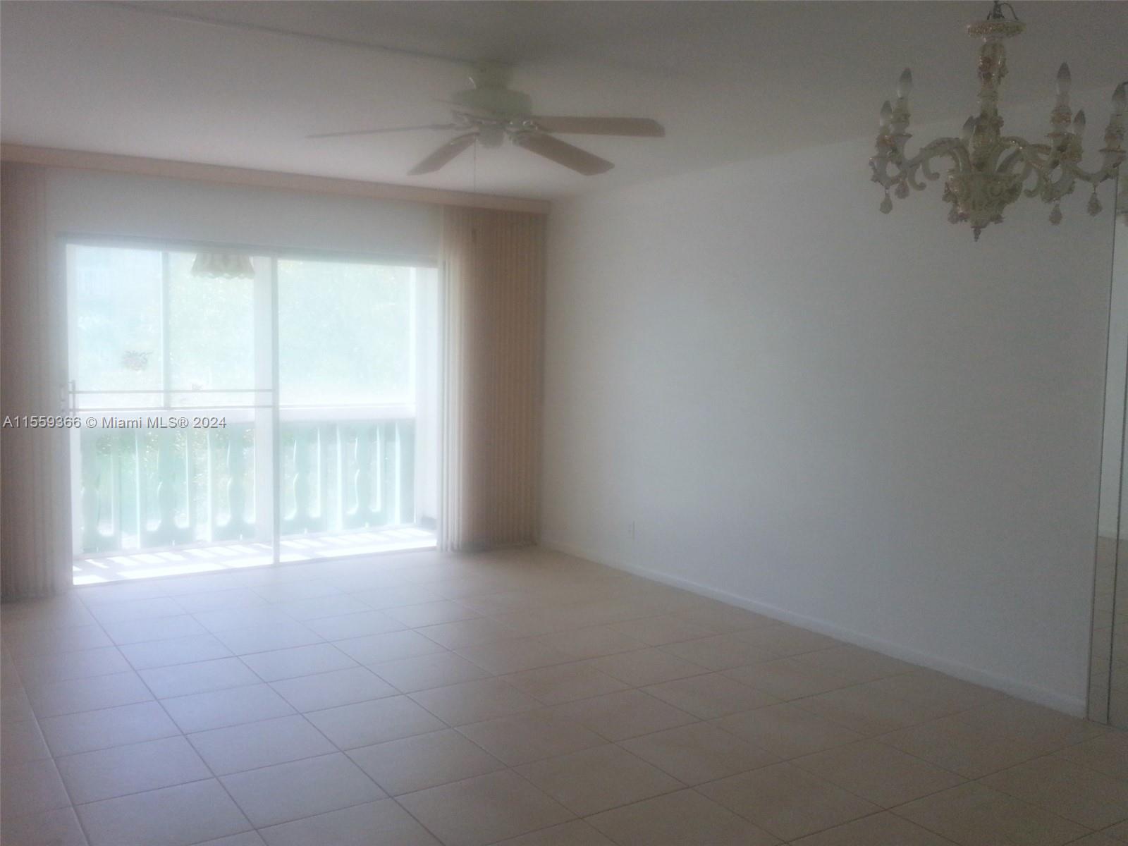 233 NE 14th Ave 303, Hallandale Beach, Florida 33009, 1 Bedroom Bedrooms, ,1 BathroomBathrooms,Residentiallease,For Rent,233 NE 14th Ave 303,A11559366