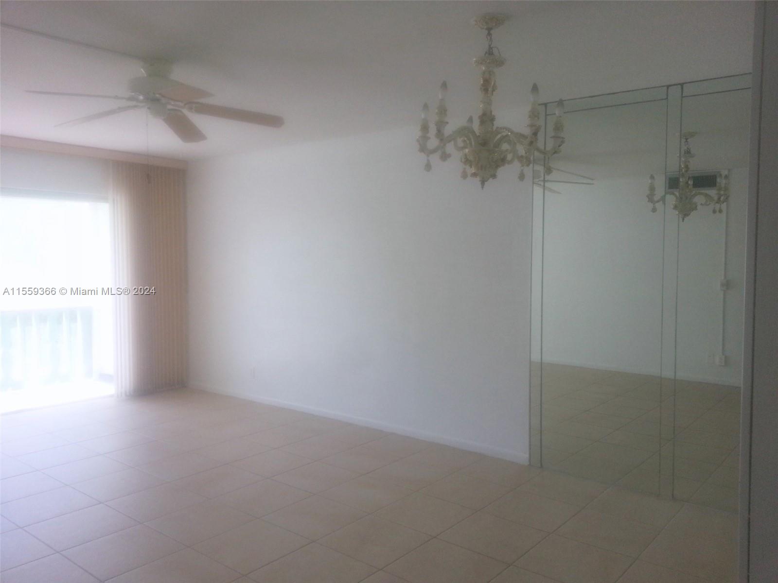 233 NE 14th Ave 303, Hallandale Beach, Florida 33009, 1 Bedroom Bedrooms, ,1 BathroomBathrooms,Residentiallease,For Rent,233 NE 14th Ave 303,A11559366