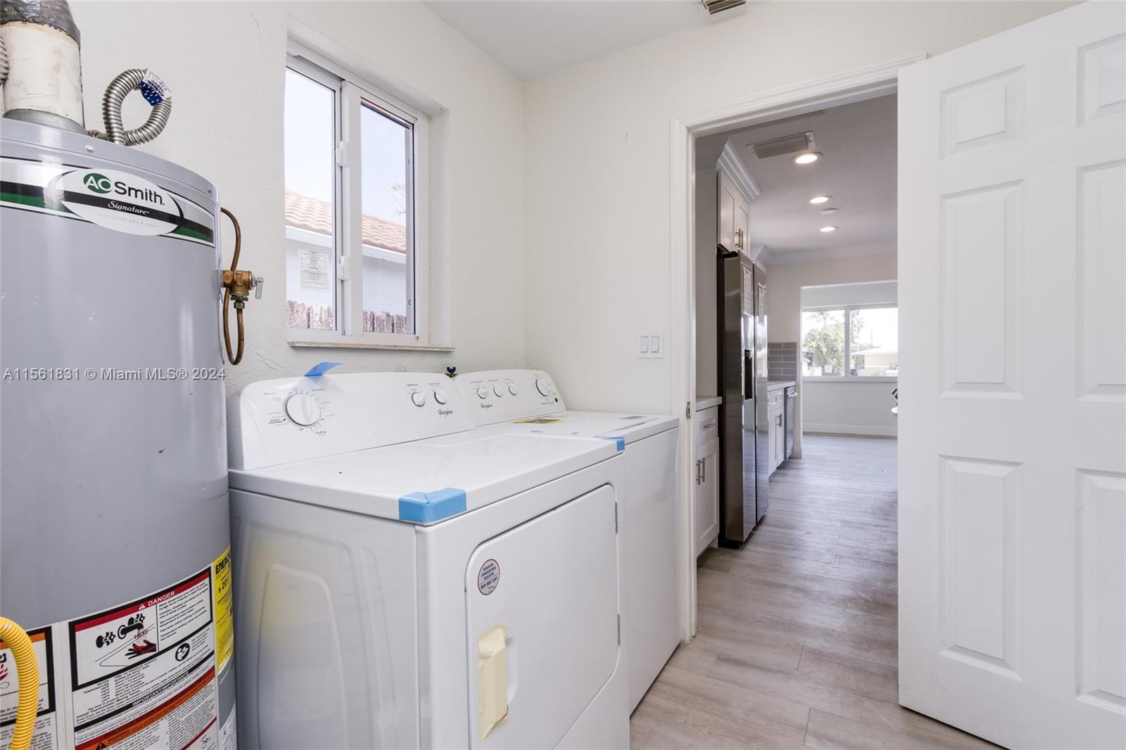 922 Nautilus Isle, Dania Beach, Florida 33004, 3 Bedrooms Bedrooms, ,2 BathroomsBathrooms,Residentiallease,For Rent,922 Nautilus Isle,A11561831
