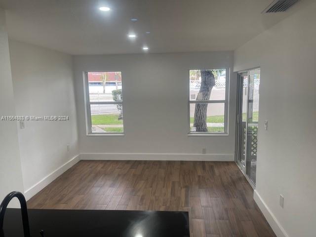 17325 NW 67th Ct M-16, Hialeah, Florida 33015, 1 Bedroom Bedrooms, ,1 BathroomBathrooms,Residentiallease,For Rent,17325 NW 67th Ct M-16,A11564883