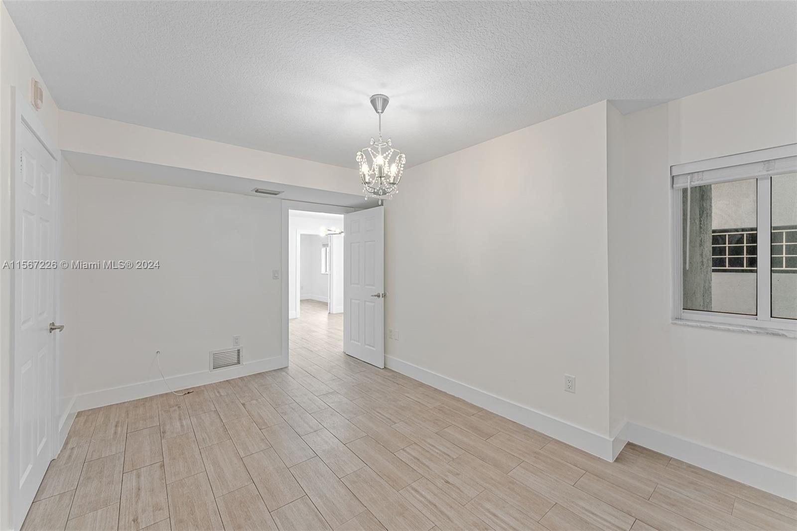 2415 NW 16th St Rd 306, Miami, Florida 33125, 2 Bedrooms Bedrooms, ,2 BathroomsBathrooms,Residentiallease,For Rent,2415 NW 16th St Rd 306,A11567226