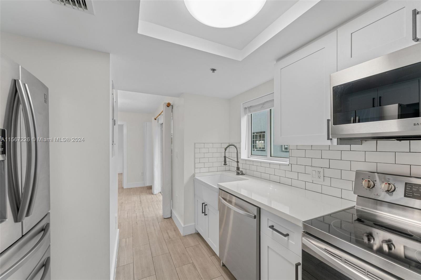 2415 NW 16th St Rd 306, Miami, Florida 33125, 2 Bedrooms Bedrooms, ,2 BathroomsBathrooms,Residentiallease,For Rent,2415 NW 16th St Rd 306,A11567226