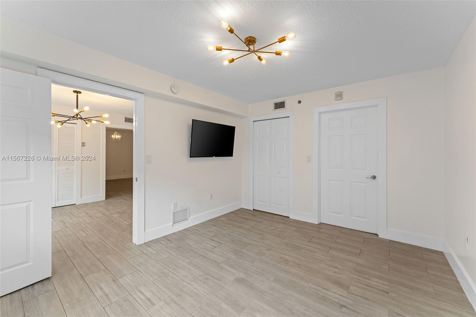 2415 NW 16th St Rd 306, Miami, Florida 33125, 2 Bedrooms Bedrooms, ,2 BathroomsBathrooms,Residentiallease,For Rent,2415 NW 16th St Rd 306,A11567226