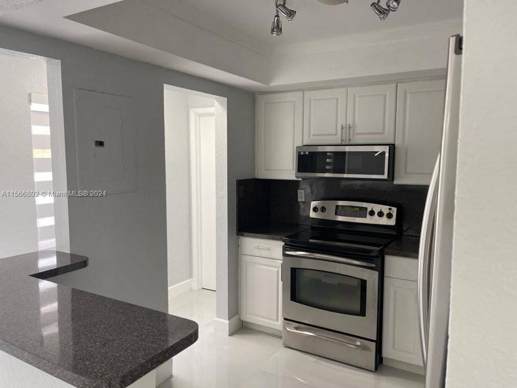 17500 NW 68th Ave D3008, Hialeah, Florida 33015, 2 Bedrooms Bedrooms, ,2 BathroomsBathrooms,Residentiallease,For Rent,17500 NW 68th Ave D3008,A11566802