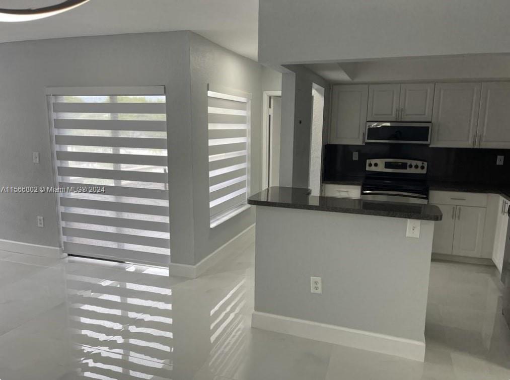 17500 NW 68th Ave D3008, Hialeah, Florida 33015, 2 Bedrooms Bedrooms, ,2 BathroomsBathrooms,Residentiallease,For Rent,17500 NW 68th Ave D3008,A11566802