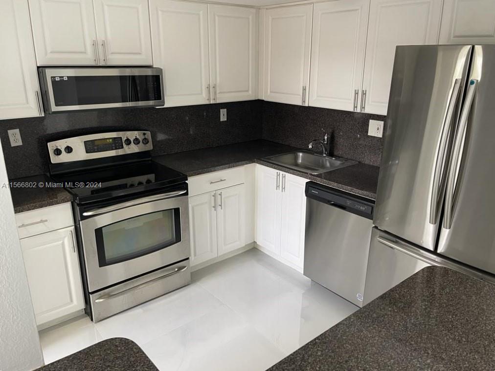 17500 NW 68th Ave D3008, Hialeah, Florida 33015, 2 Bedrooms Bedrooms, ,2 BathroomsBathrooms,Residentiallease,For Rent,17500 NW 68th Ave D3008,A11566802