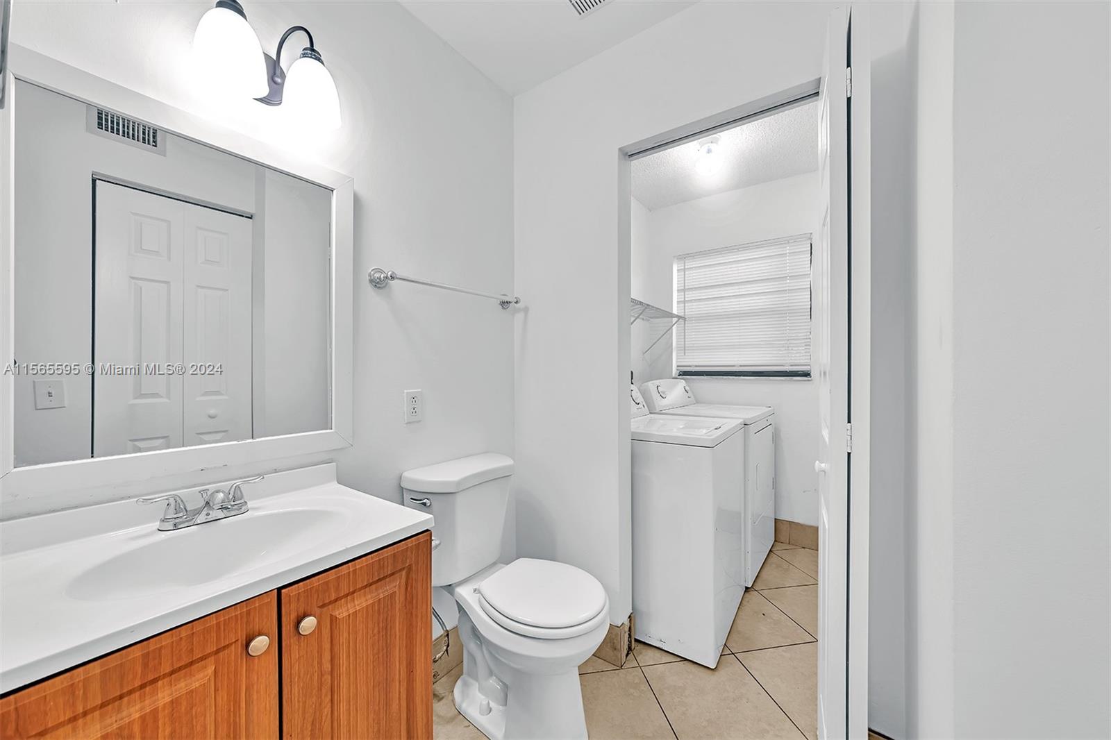 11611 NW 35th Ct 3-A, Coral Springs, Florida 33065, 3 Bedrooms Bedrooms, ,2 BathroomsBathrooms,Residentiallease,For Rent,11611 NW 35th Ct 3-A,A11565595