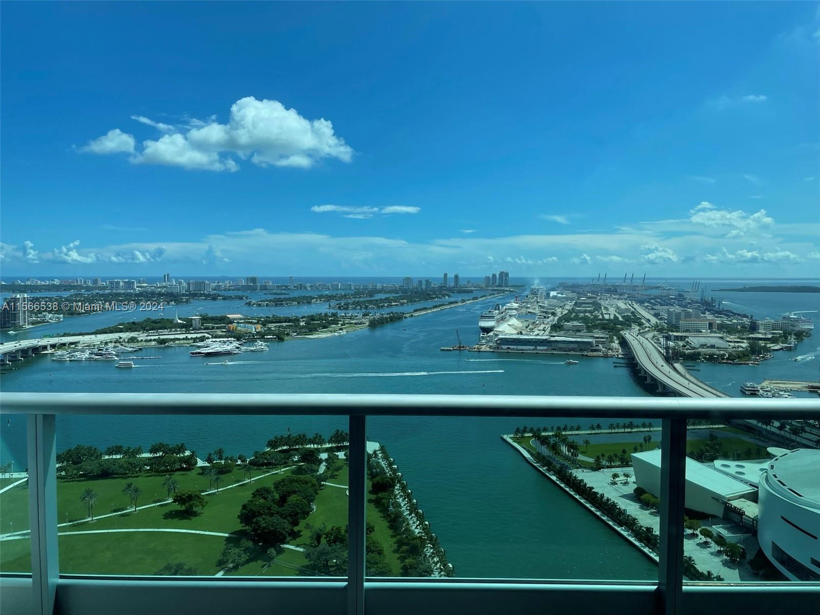 900 Biscayne Blvd 4304, Miami, Florida 33132, 1 Bedroom Bedrooms, ,2 BathroomsBathrooms,Residentiallease,For Rent,900 Biscayne Blvd 4304,A11566538