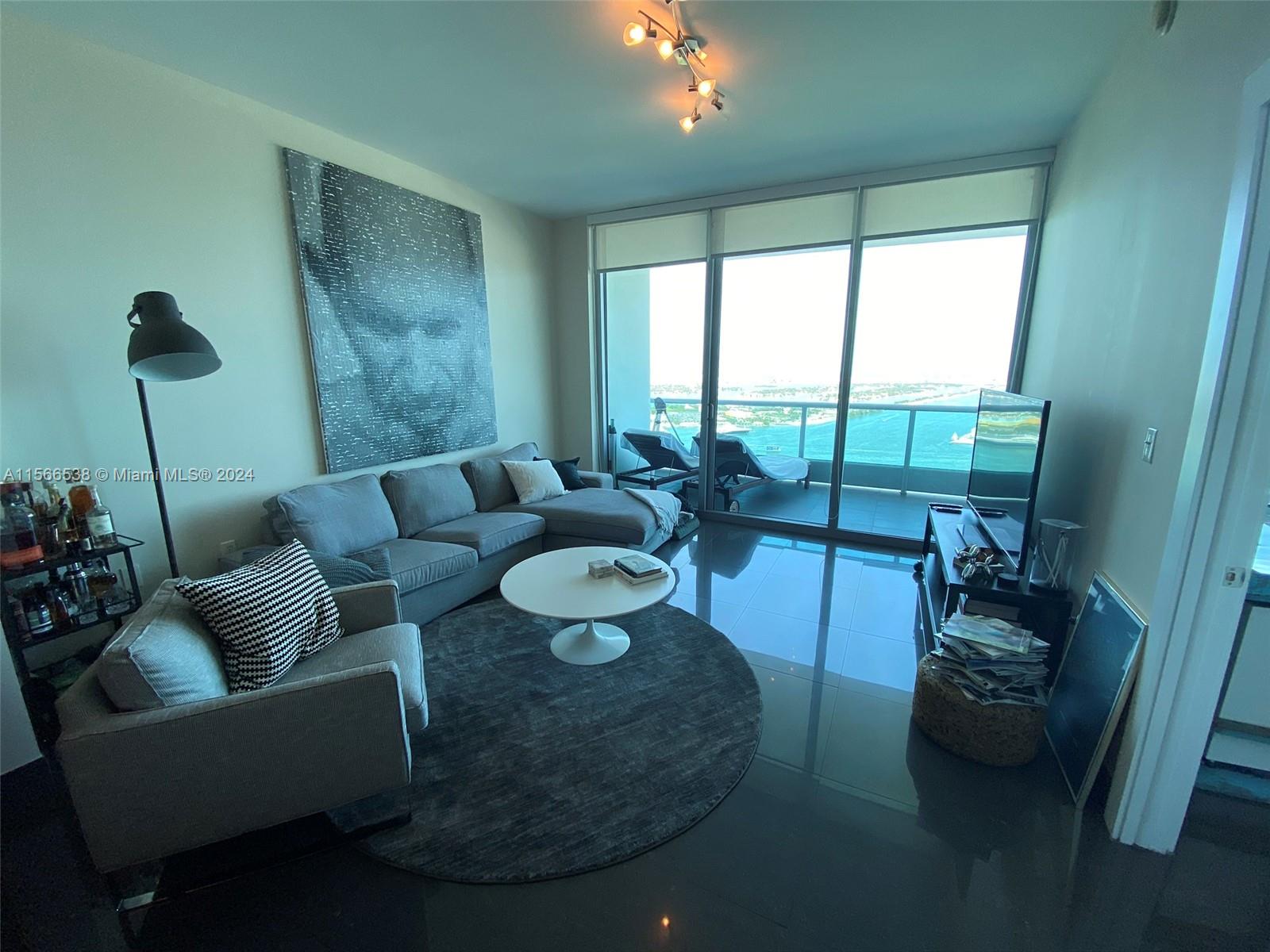 900 Biscayne Blvd 4304, Miami, Florida 33132, 1 Bedroom Bedrooms, ,2 BathroomsBathrooms,Residentiallease,For Rent,900 Biscayne Blvd 4304,A11566538