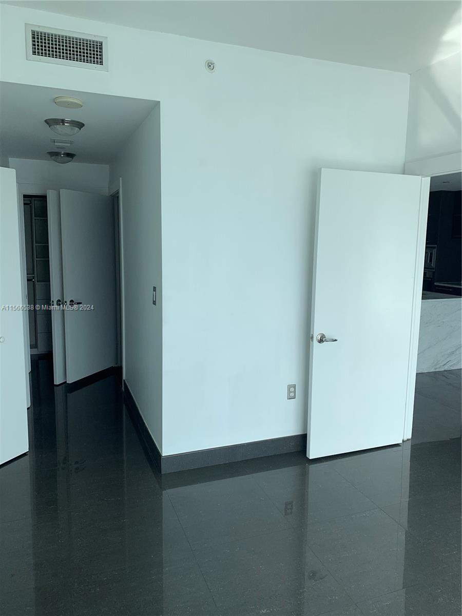 900 Biscayne Blvd 4304, Miami, Florida 33132, 1 Bedroom Bedrooms, ,2 BathroomsBathrooms,Residentiallease,For Rent,900 Biscayne Blvd 4304,A11566538