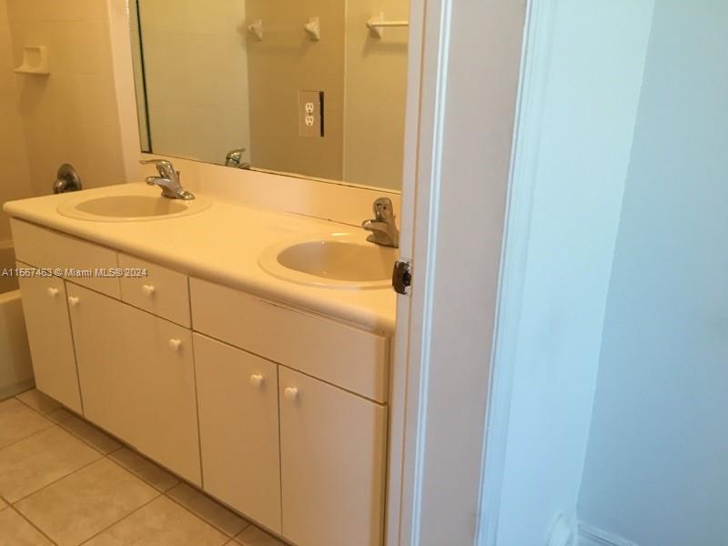 24075 SW 109th Ct, Homestead, Florida 33032, 4 Bedrooms Bedrooms, ,3 BathroomsBathrooms,Residentiallease,For Rent,24075 SW 109th Ct,A11567463