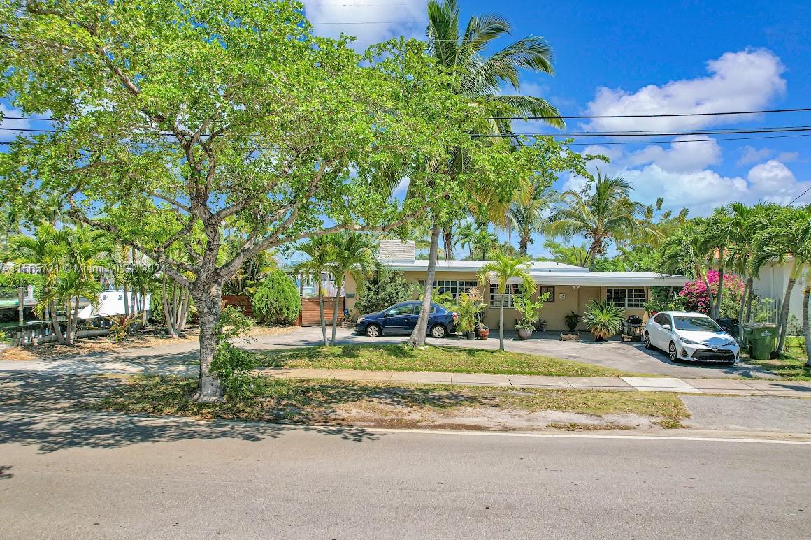 12735 IXORA RD NORTH, Miami, Florida 33181-2313, 3 Bedrooms Bedrooms, ,2 BathroomsBathrooms,Residential,For Sale,12735 IXORA RD NORTH,A11565721
