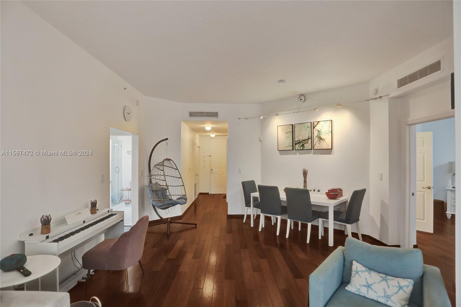 3001 NE 185th St 127, Aventura, Florida 33180, 3 Bedrooms Bedrooms, ,2 BathroomsBathrooms,Residentiallease,For Rent,3001 NE 185th St 127,A11567472