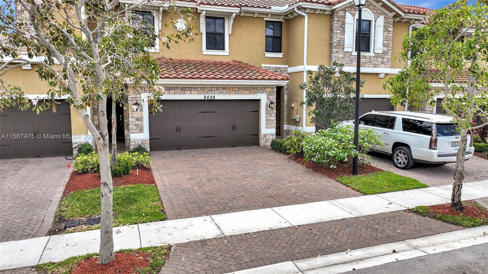 9628 Waterview Way 1, Parkland, Florida 33076, 3 Bedrooms Bedrooms, ,2 BathroomsBathrooms,Residential,For Sale,9628 Waterview Way 1,A11567475