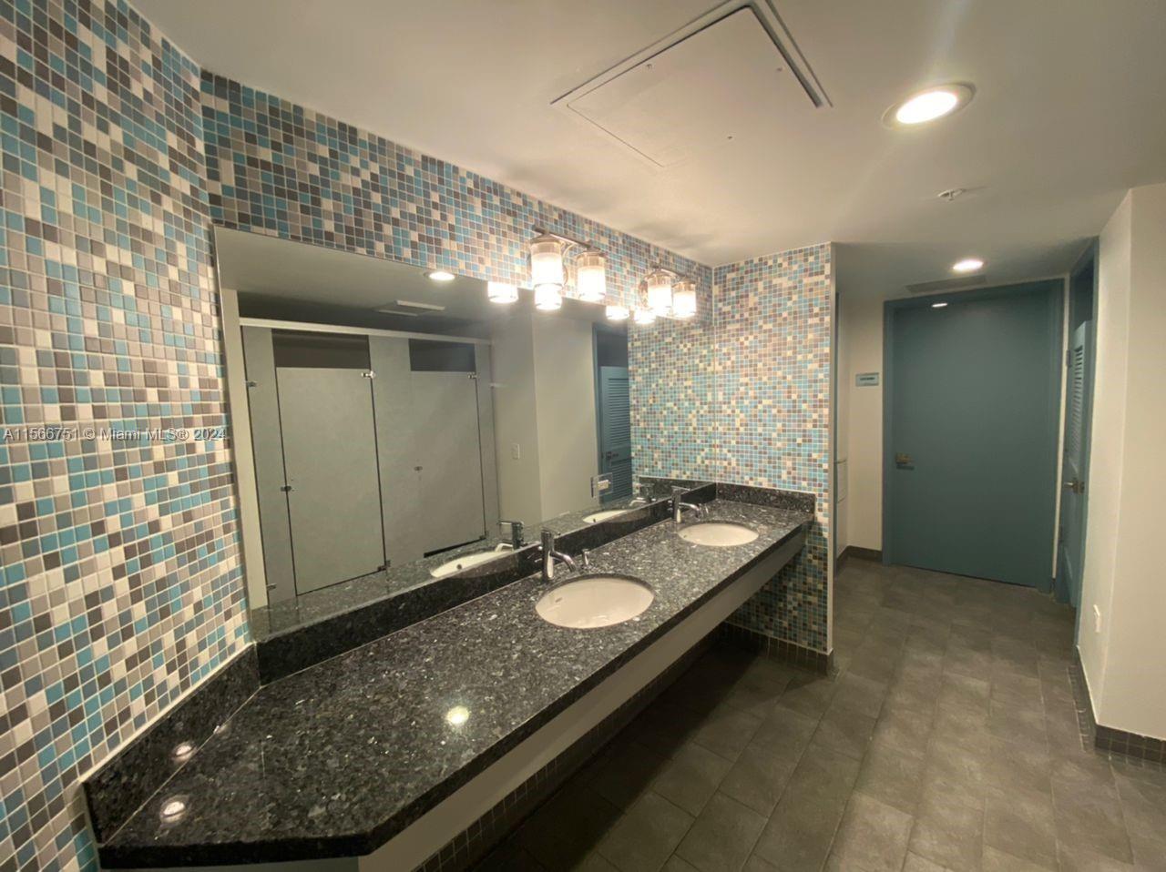 480 NE 30th St 1802, Miami, Florida 33137, 1 Bedroom Bedrooms, ,1 BathroomBathrooms,Residentiallease,For Rent,480 NE 30th St 1802,A11566751