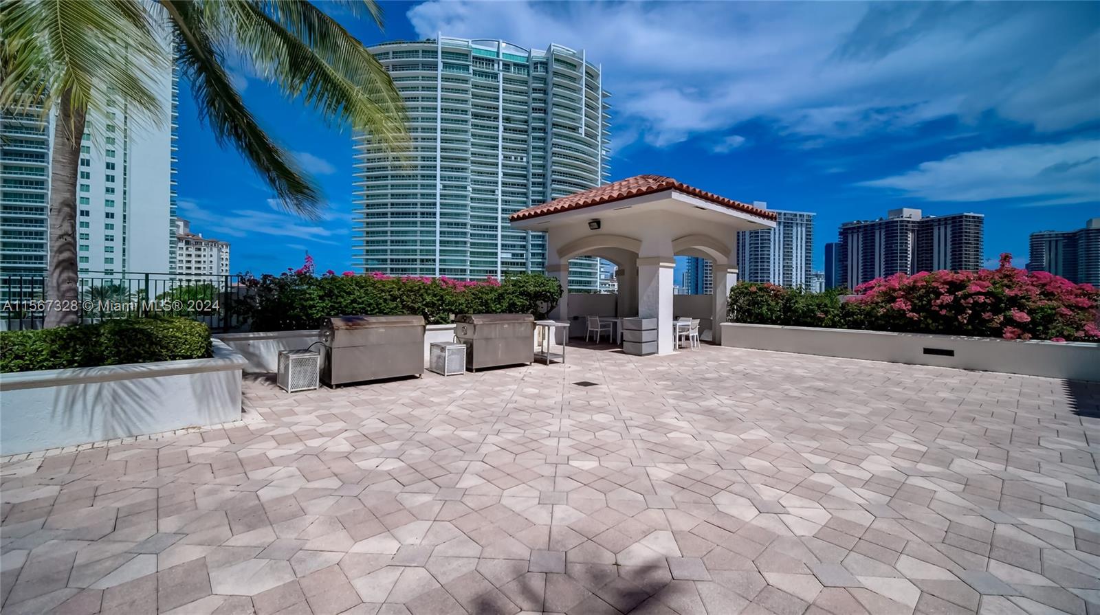19900 E Country Club Dr TS18, Aventura, Florida 33180, 2 Bedrooms Bedrooms, ,2 BathroomsBathrooms,Residentiallease,For Rent,19900 E Country Club Dr TS18,A11567328