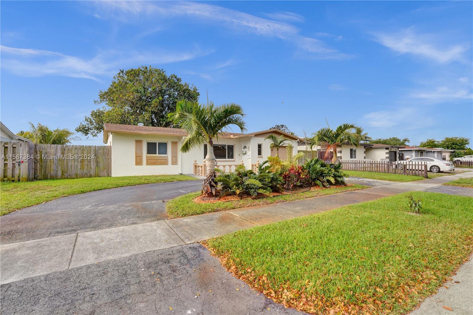 7304  Mckinley St  For Sale A11567384, FL