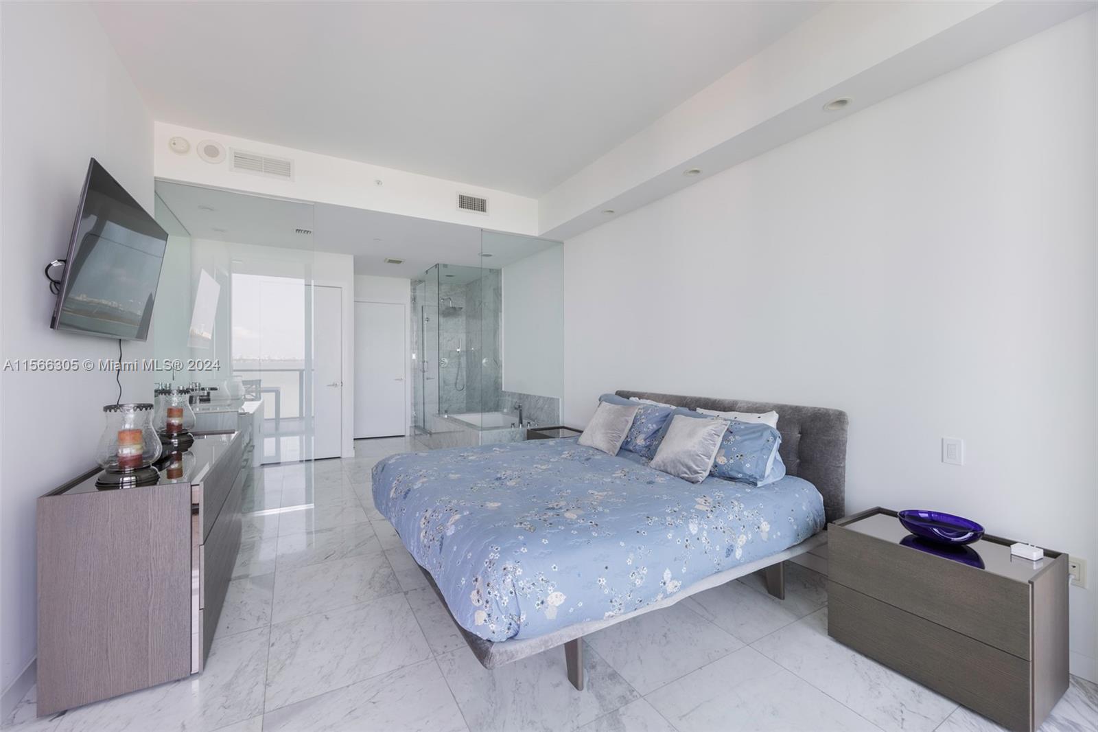 480 NE 31st St 1105, Miami, Florida 33137, 2 Bedrooms Bedrooms, ,3 BathroomsBathrooms,Residentiallease,For Rent,480 NE 31st St 1105,A11566305
