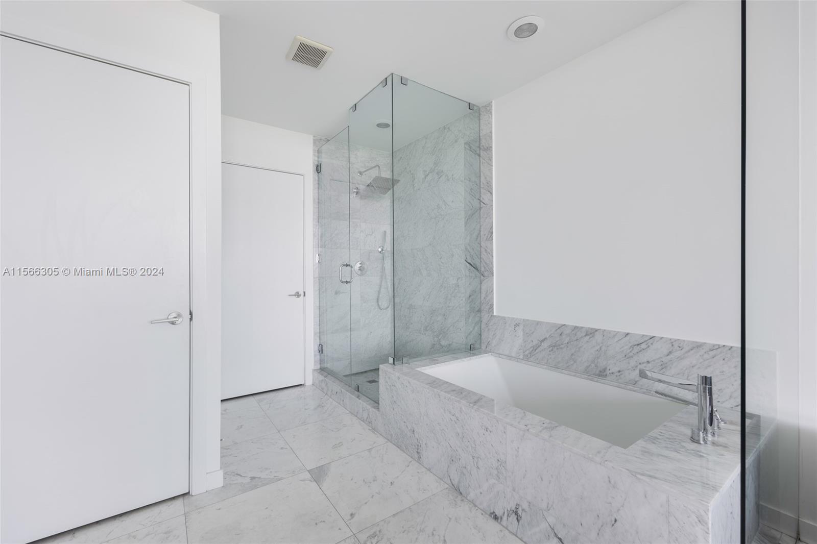 480 NE 31st St 1105, Miami, Florida 33137, 2 Bedrooms Bedrooms, ,3 BathroomsBathrooms,Residentiallease,For Rent,480 NE 31st St 1105,A11566305