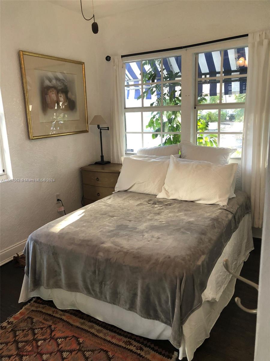 652 NE 77th St, Miami, Florida 33138, 4 Bedrooms Bedrooms, ,3 BathroomsBathrooms,Residentiallease,For Rent,652 NE 77th St,A11567562