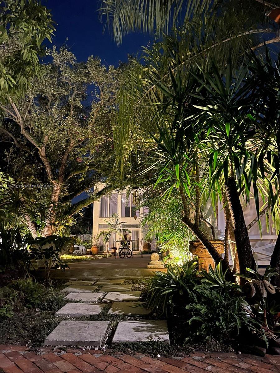 652 NE 77th St, Miami, Florida 33138, 4 Bedrooms Bedrooms, ,3 BathroomsBathrooms,Residentiallease,For Rent,652 NE 77th St,A11567562