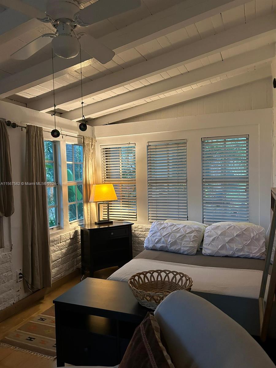 652 NE 77th St, Miami, Florida 33138, 4 Bedrooms Bedrooms, ,3 BathroomsBathrooms,Residentiallease,For Rent,652 NE 77th St,A11567562