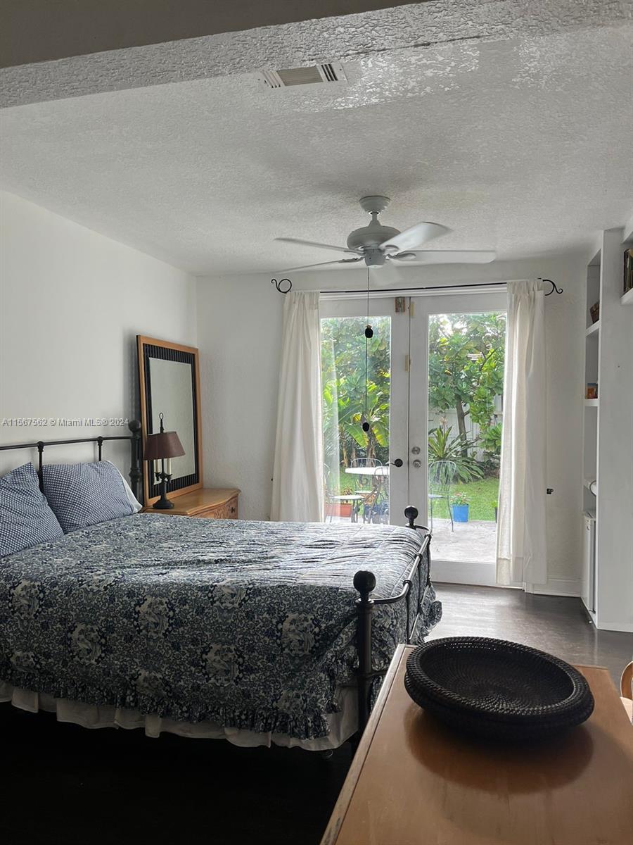 652 NE 77th St, Miami, Florida 33138, 4 Bedrooms Bedrooms, ,3 BathroomsBathrooms,Residentiallease,For Rent,652 NE 77th St,A11567562