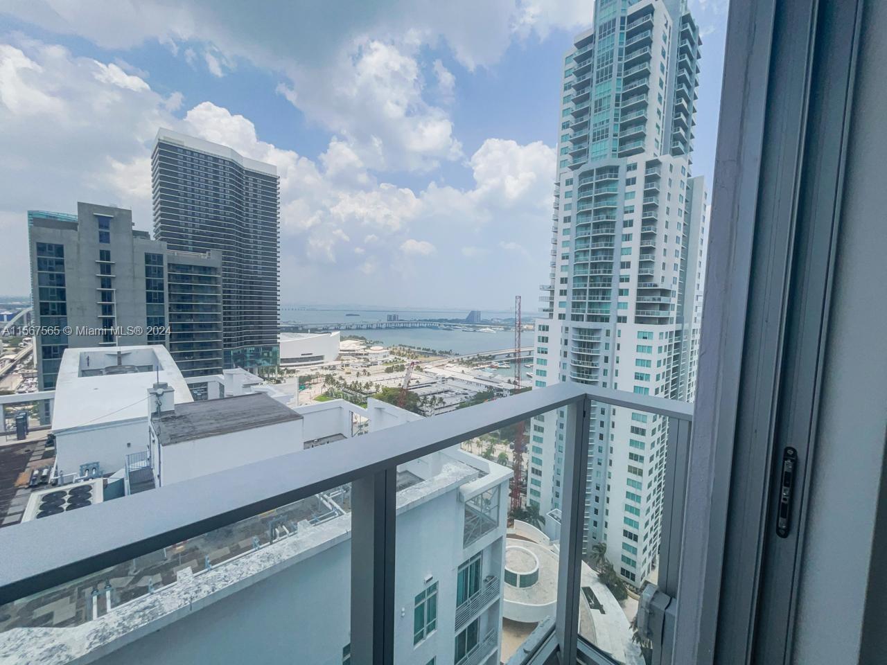 227 NE 2nd Street 3008, Miami, Florida 33132, ,1 BathroomBathrooms,Residentiallease,For Rent,227 NE 2nd Street 3008,A11567565