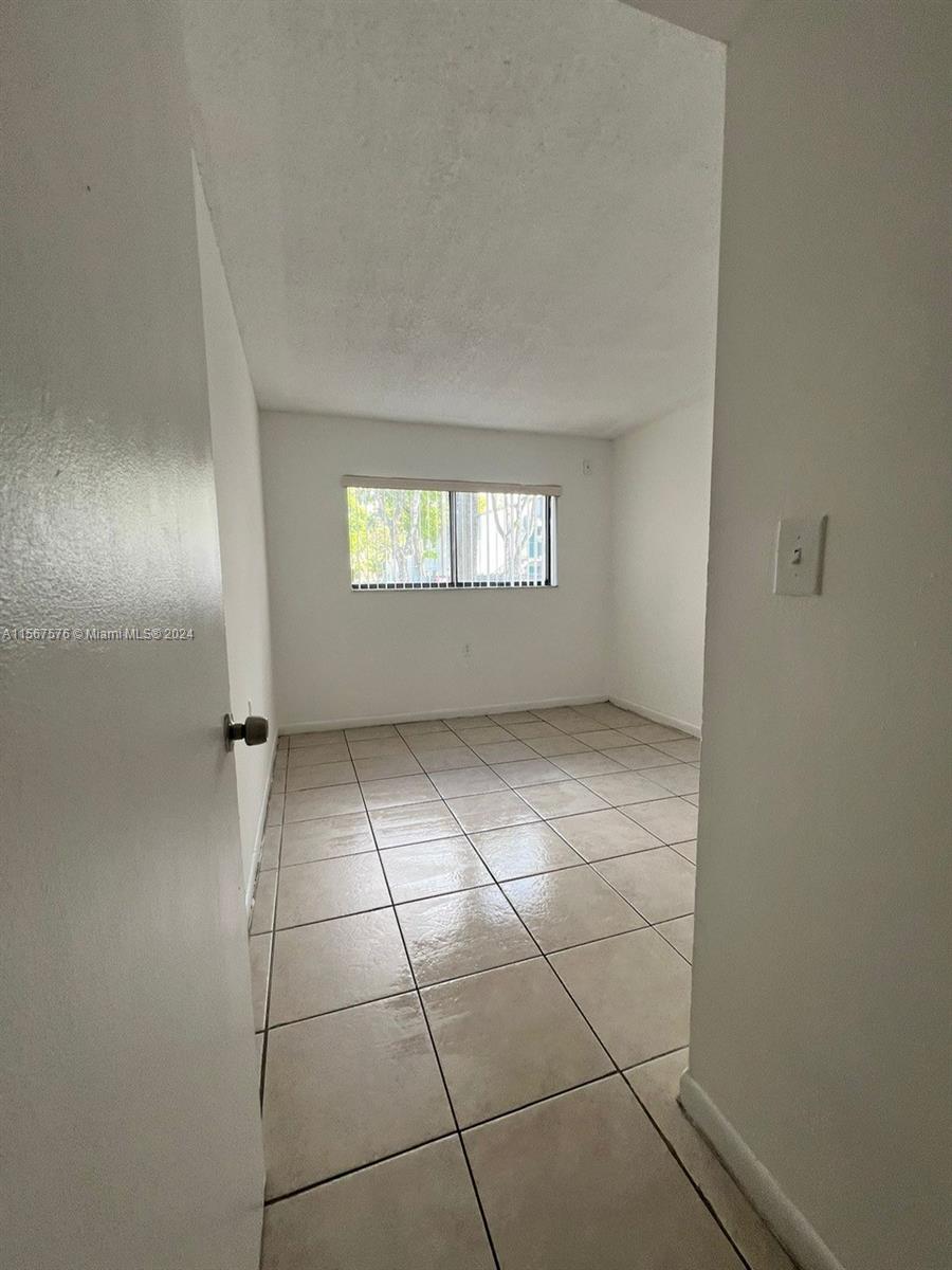 7025 NW 179th St 104, Hialeah, Florida 33015, 2 Bedrooms Bedrooms, ,2 BathroomsBathrooms,Residentiallease,For Rent,7025 NW 179th St 104,A11567576