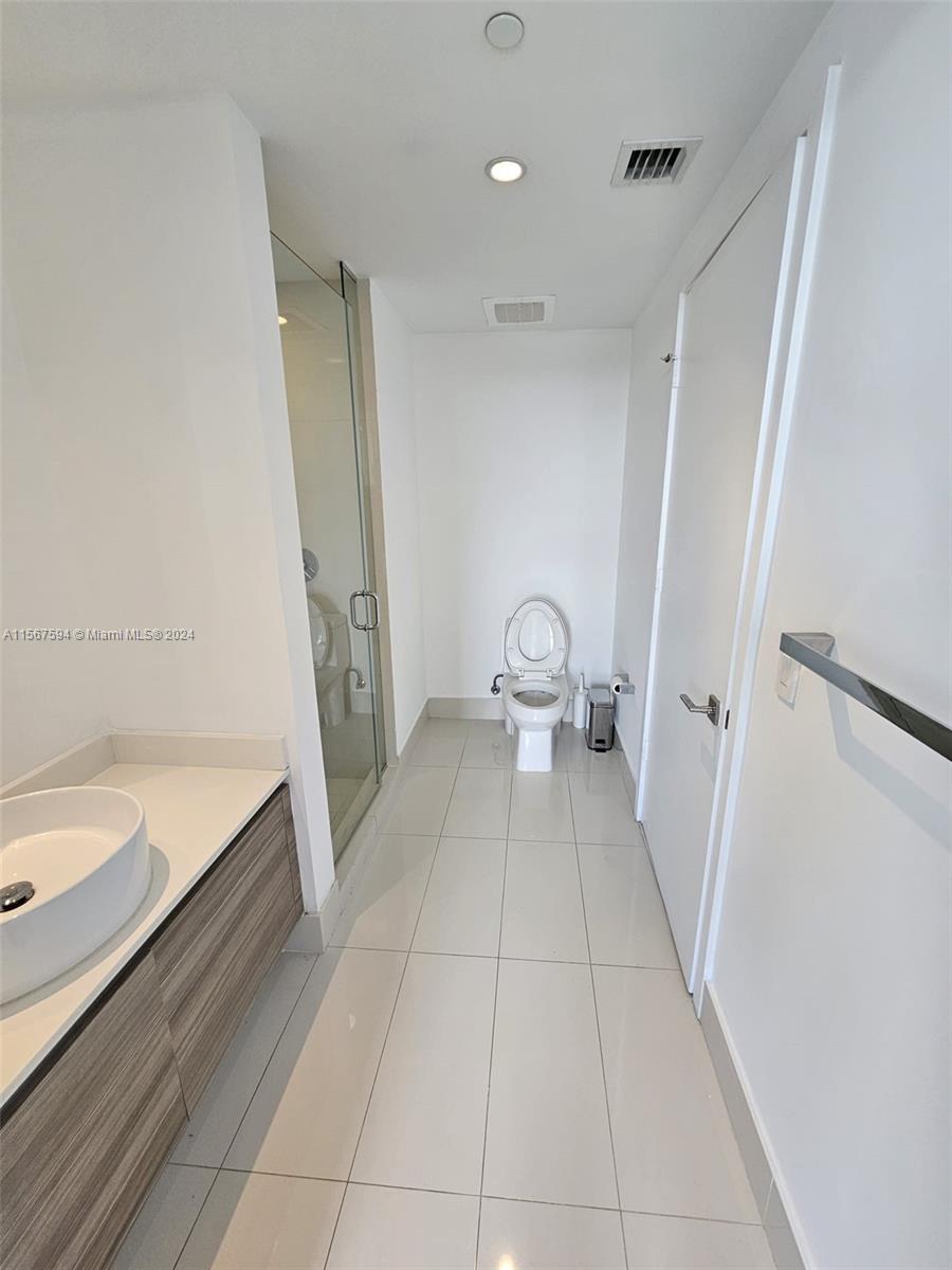 121 NE 34 ST 2511, Miami, Florida 33137, 1 Bedroom Bedrooms, ,1 BathroomBathrooms,Residentiallease,For Rent,121 NE 34 ST 2511,A11567594