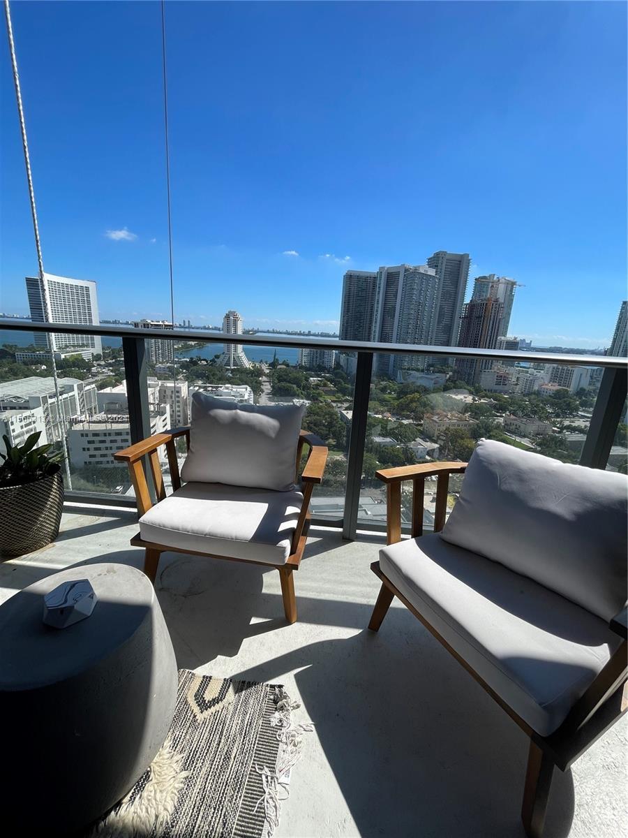 121 NE 34th ST 2005, Miami, Florida 33137, 2 Bedrooms Bedrooms, ,1 BathroomBathrooms,Residentiallease,For Rent,121 NE 34th ST 2005,A11566313