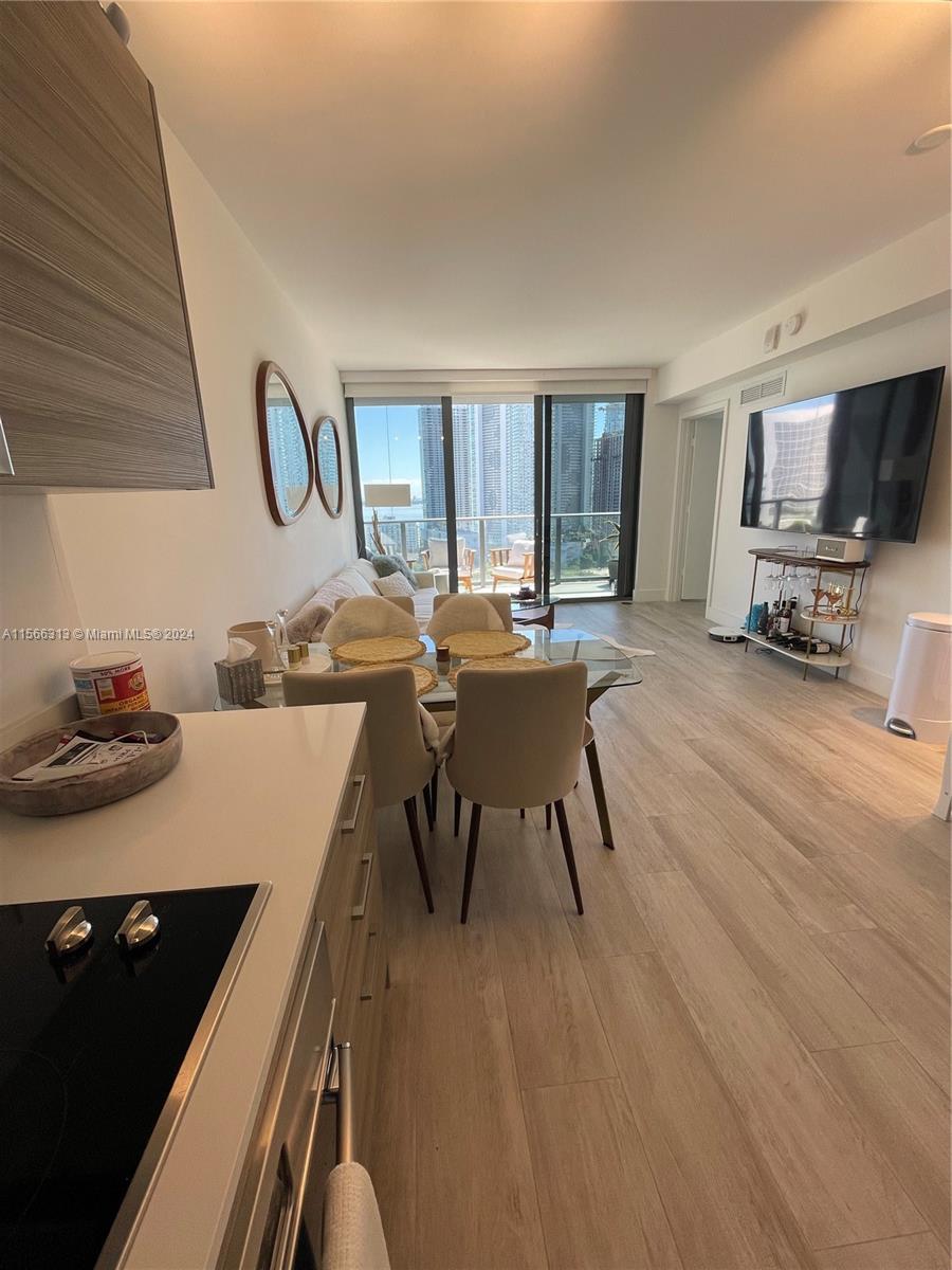 121 NE 34th ST 2005, Miami, Florida 33137, 2 Bedrooms Bedrooms, ,1 BathroomBathrooms,Residentiallease,For Rent,121 NE 34th ST 2005,A11566313