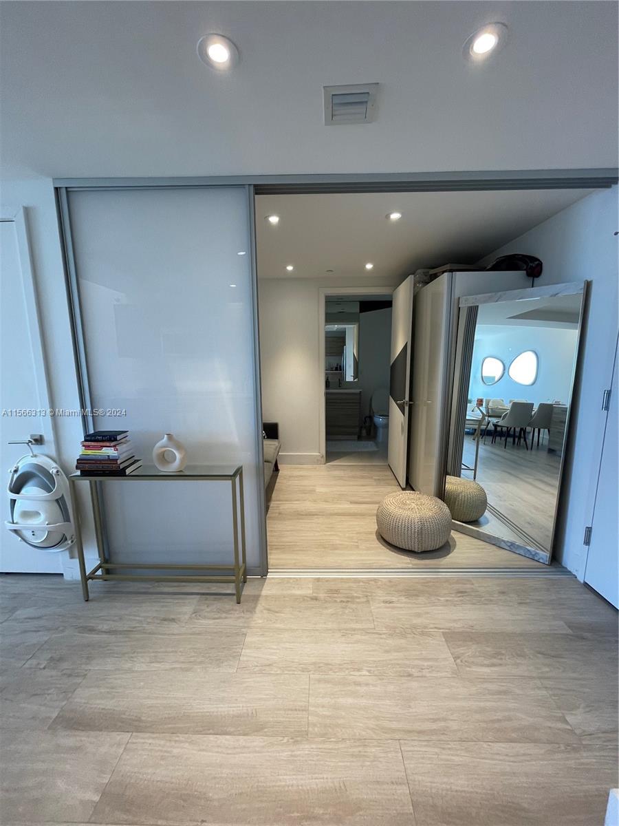 121 NE 34th ST 2005, Miami, Florida 33137, 2 Bedrooms Bedrooms, ,1 BathroomBathrooms,Residentiallease,For Rent,121 NE 34th ST 2005,A11566313
