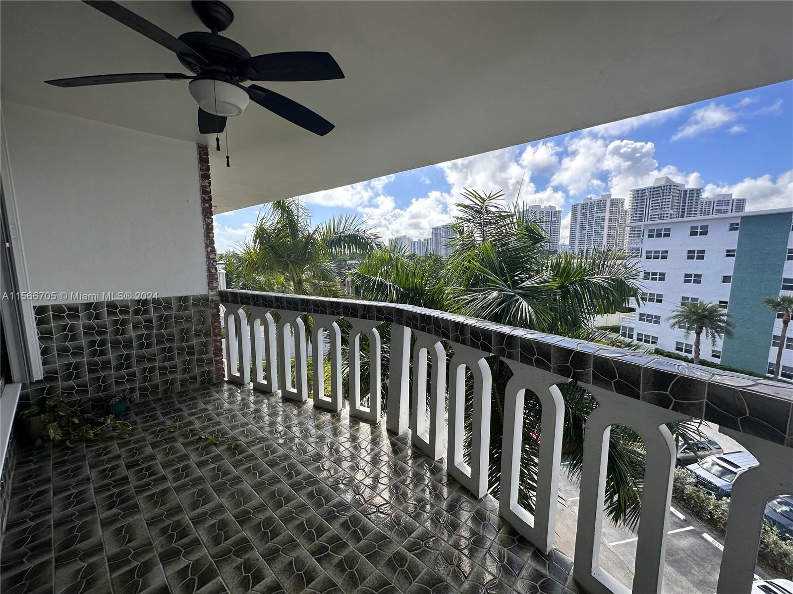 3181 S Ocean Dr 501, Hallandale Beach, Florida 33009, 2 Bedrooms Bedrooms, ,2 BathroomsBathrooms,Residential,For Sale,3181 S Ocean Dr 501,A11566705