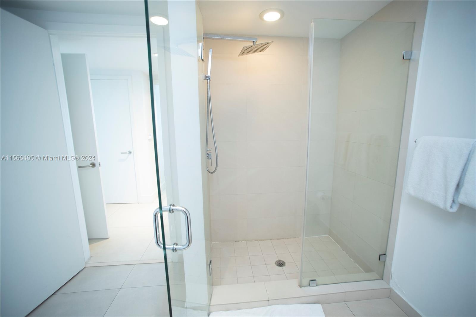 4111 S Ocean Dr 3412, Hollywood, Florida 33019, 1 Bedroom Bedrooms, ,1 BathroomBathrooms,Residential,For Sale,4111 S Ocean Dr 3412,A11566405