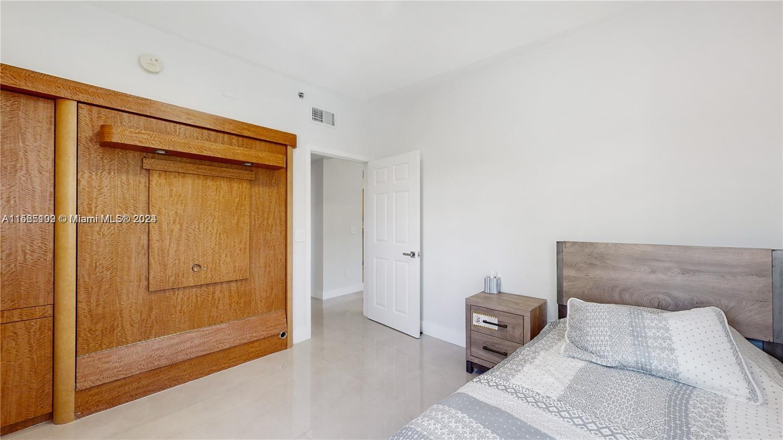 3255 NE 184th St 12410, Aventura, Florida 33160, 3 Bedrooms Bedrooms, ,2 BathroomsBathrooms,Residentiallease,For Rent,3255 NE 184th St 12410,A11565109
