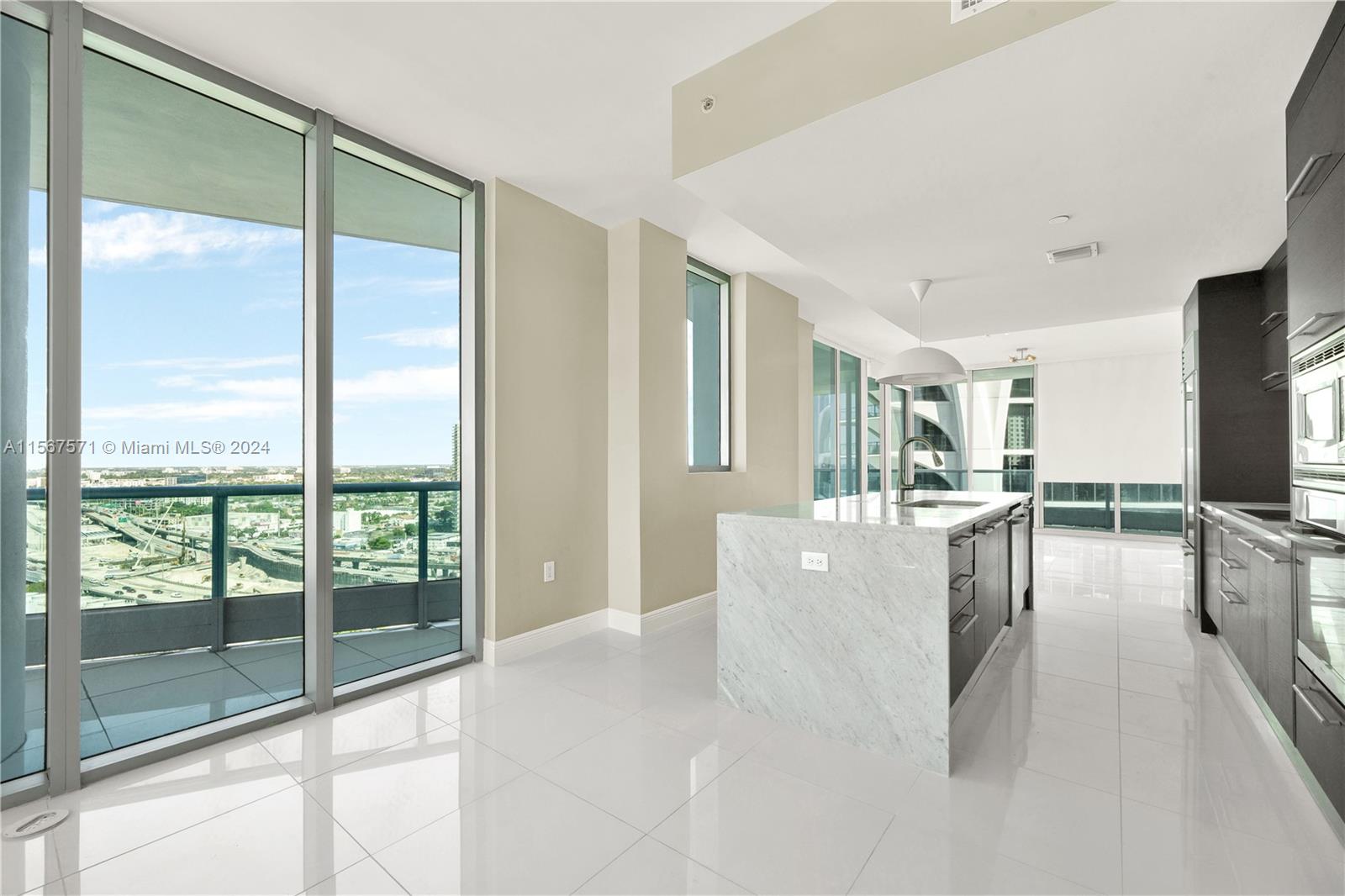900 Biscayne Blvd 2612, Miami, Florida 33132, 2 Bedrooms Bedrooms, ,2 BathroomsBathrooms,Residential,For Sale,900 Biscayne Blvd 2612,A11567571