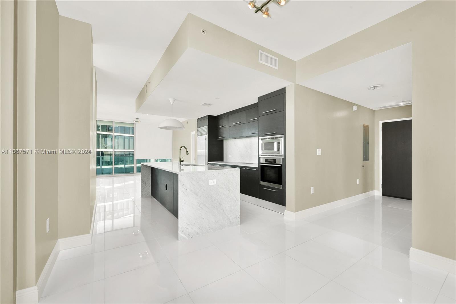 900 Biscayne Blvd 2612, Miami, Florida 33132, 2 Bedrooms Bedrooms, ,2 BathroomsBathrooms,Residential,For Sale,900 Biscayne Blvd 2612,A11567571