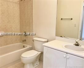 17830 NW 73rd Ave 102-22, Hialeah, Florida 33015, 2 Bedrooms Bedrooms, ,2 BathroomsBathrooms,Residentiallease,For Rent,17830 NW 73rd Ave 102-22,A11567683