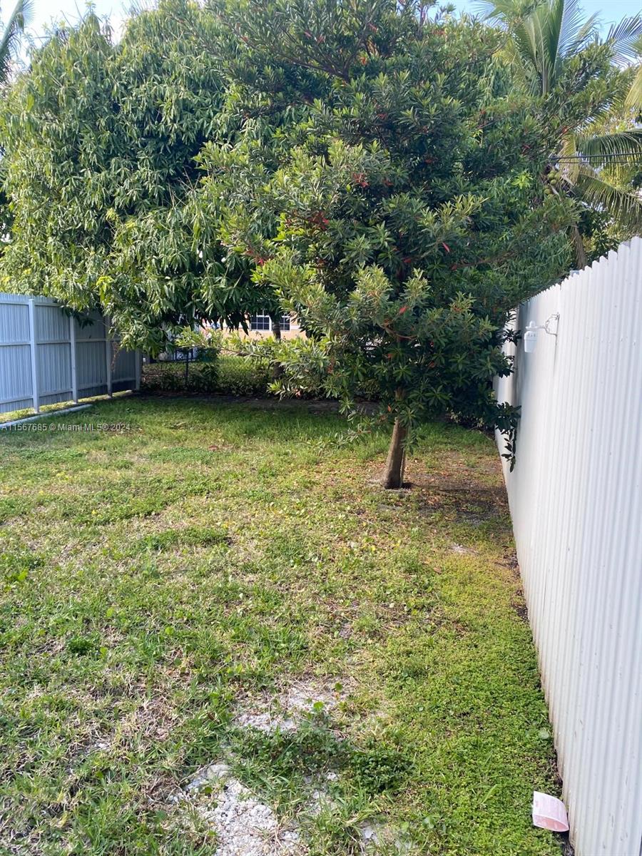 1035 NW 75th St 1, Miami, Florida 33150, 3 Bedrooms Bedrooms, ,2 BathroomsBathrooms,Residentiallease,For Rent,1035 NW 75th St 1,A11567685